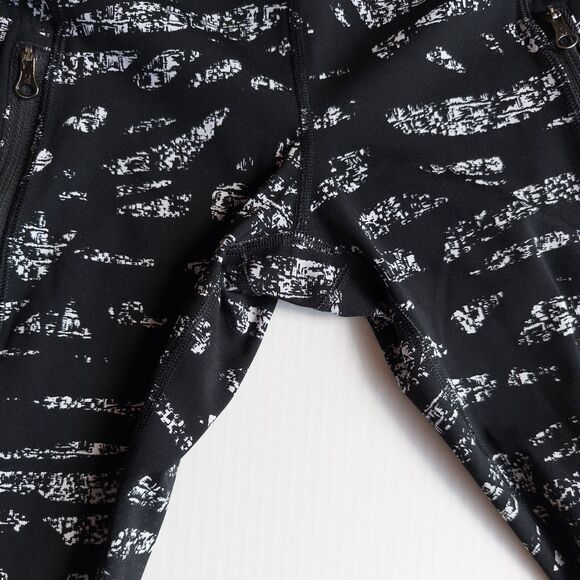 Lululemon Inspire Tight II Graf Black White/Black  7/8 Legging Womens 4 W5LFHS - Picture 10 of 16